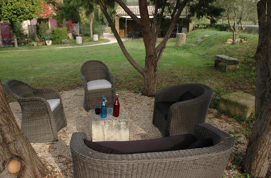 La Tuiliere En Luberon Hotel Cadenet Exterior photo